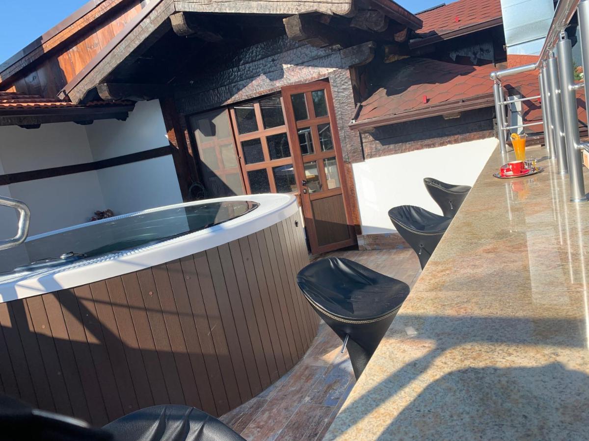 Family Hotel Makedonska Kruchma Dobrinischte Exterior foto