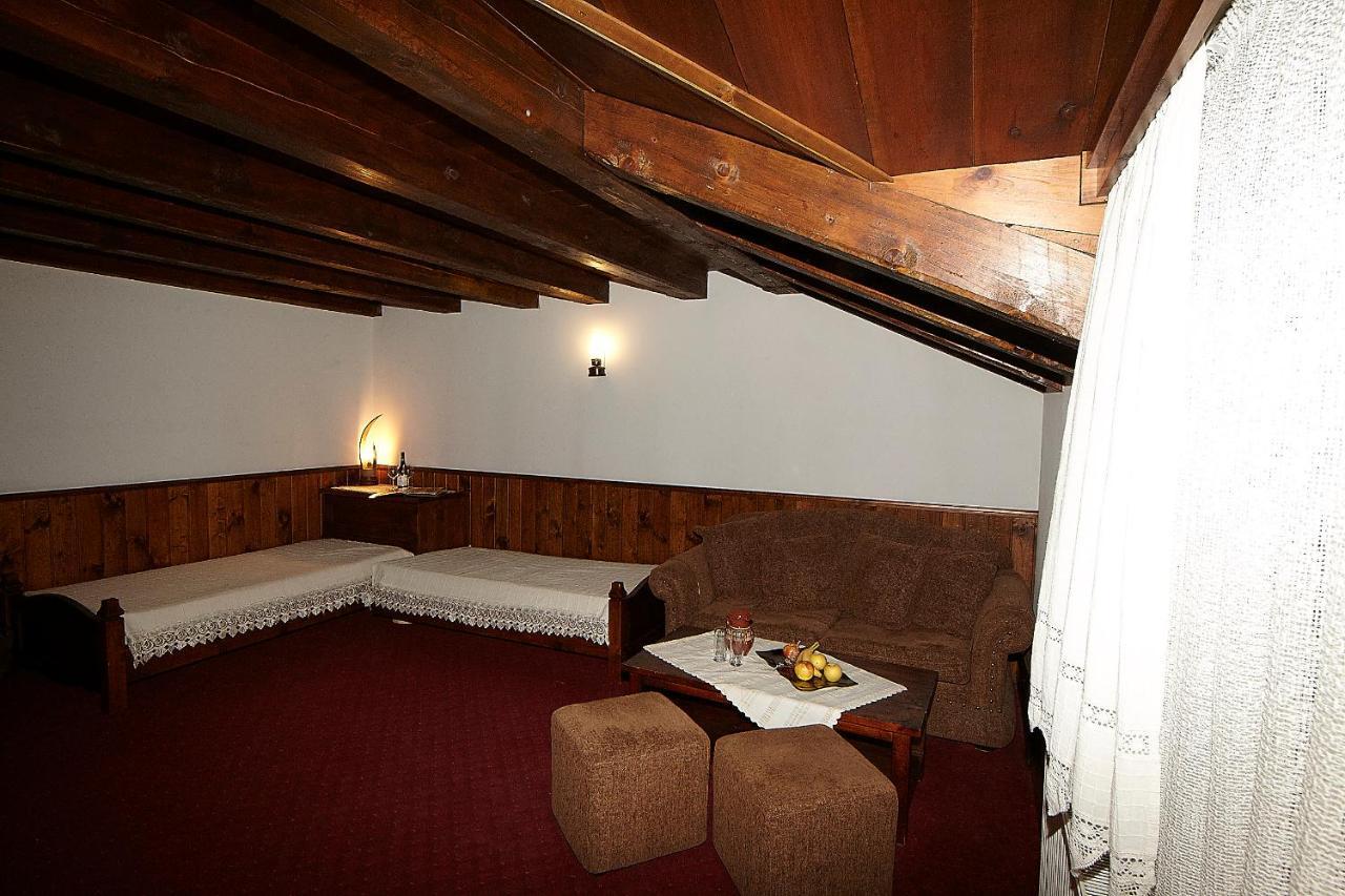 Family Hotel Makedonska Kruchma Dobrinischte Exterior foto
