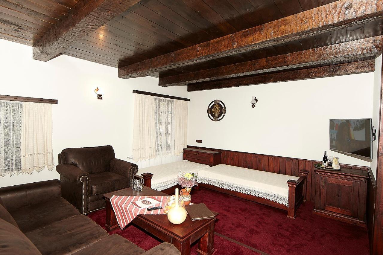 Family Hotel Makedonska Kruchma Dobrinischte Exterior foto