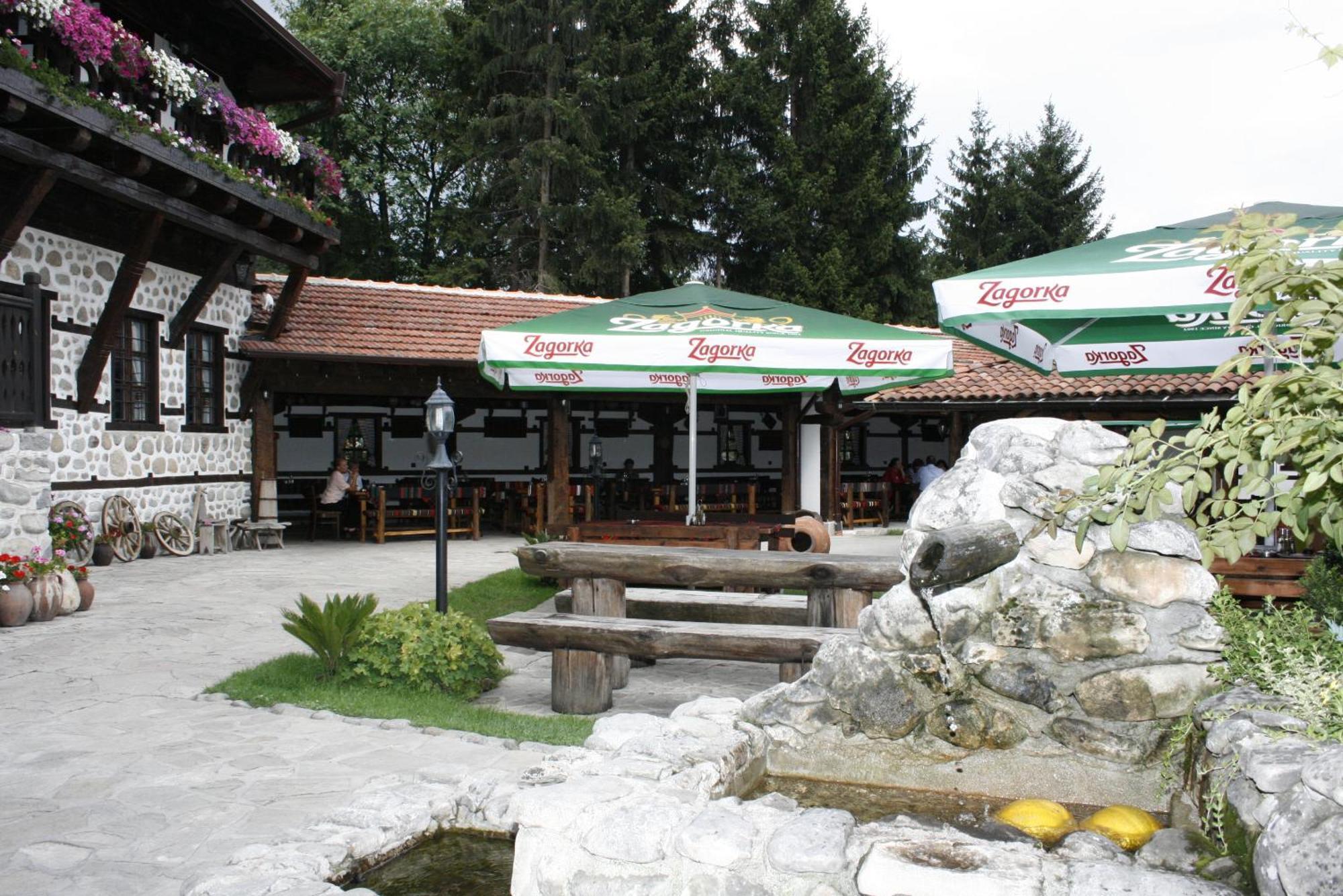 Family Hotel Makedonska Kruchma Dobrinischte Exterior foto